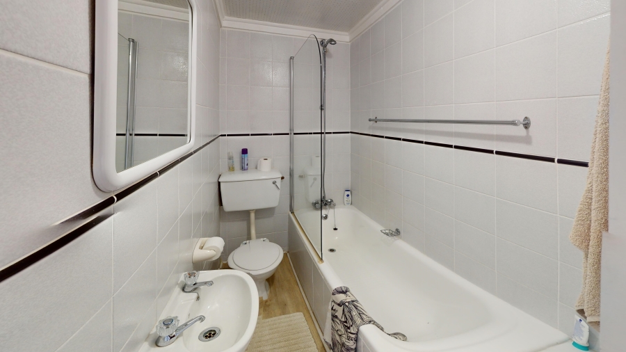 3 Bedroom Property for Sale in Palmiet Western Cape